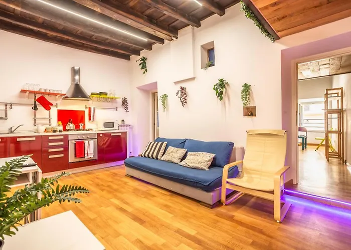 The Magic Hole Apartment *
