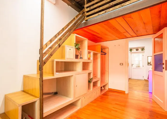 Apartment The Magic Hole Rom
