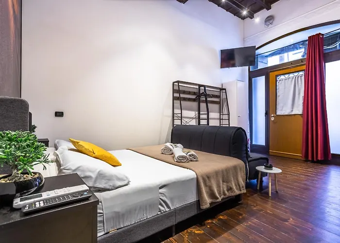 The Magic Hole Apartment Rom
